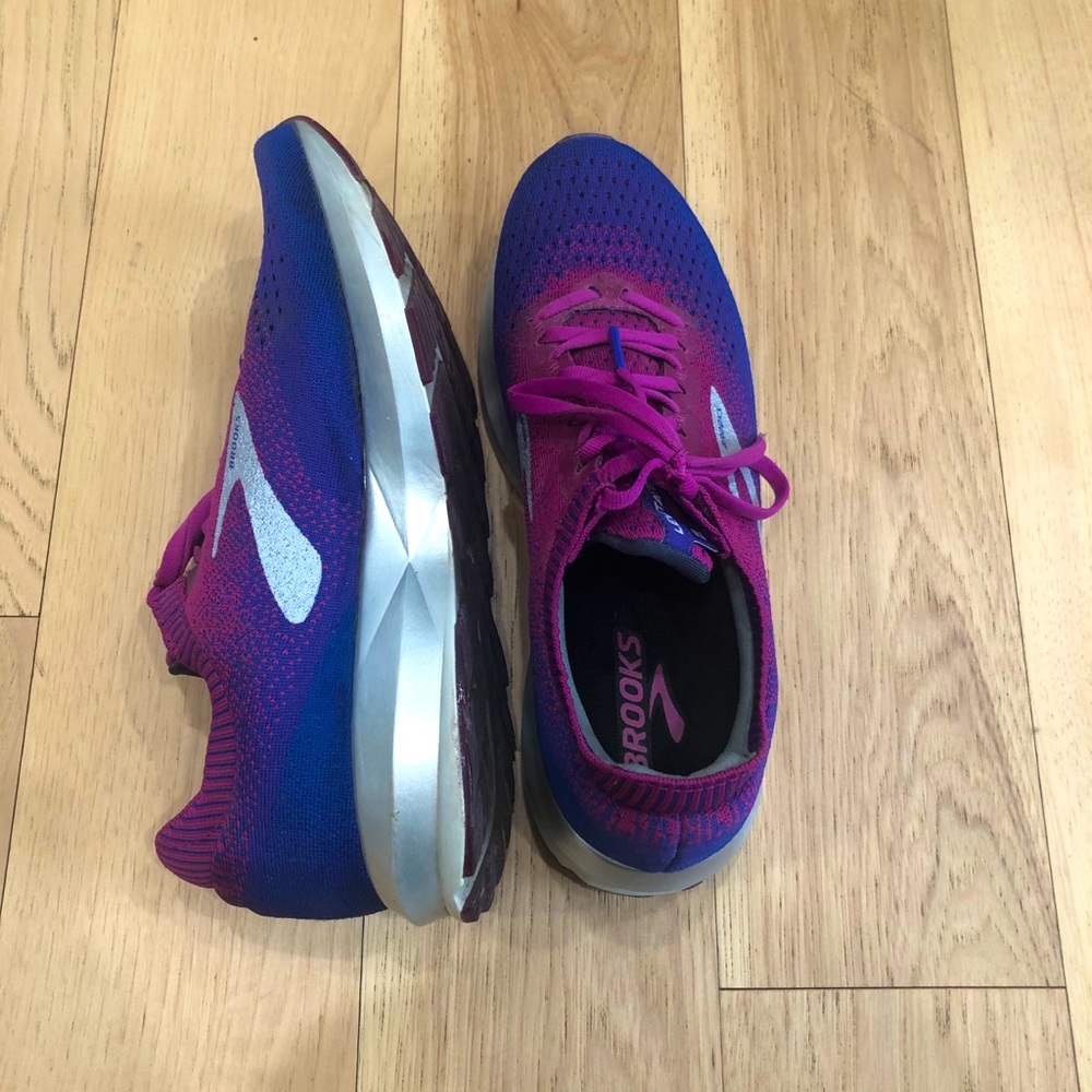 Brooks Levitate 2